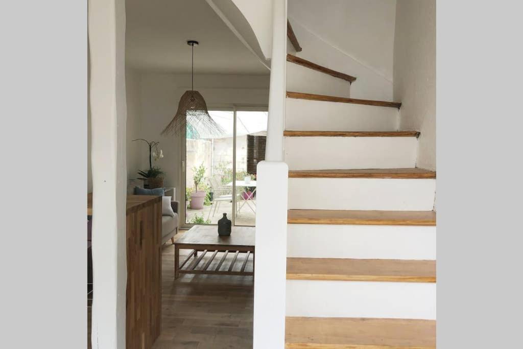 הוילה ניורט Maison Bb Burgonce Boheme Centre Avec Exterieur Wifi Gratuit Et Netflix מראה חיצוני תמונה